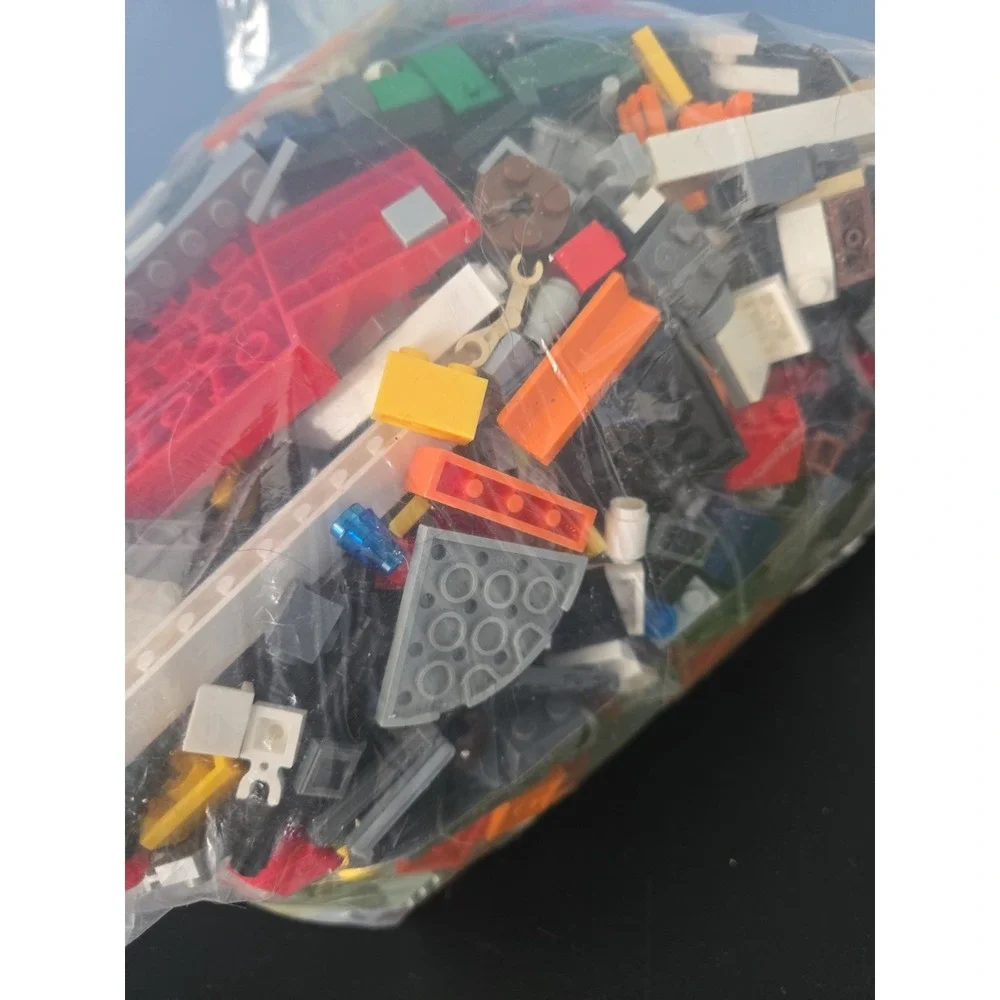 LEGO 4 LB Bags Of Bulk Assorted Parts Pieces Bricks Lots‎ of Variety